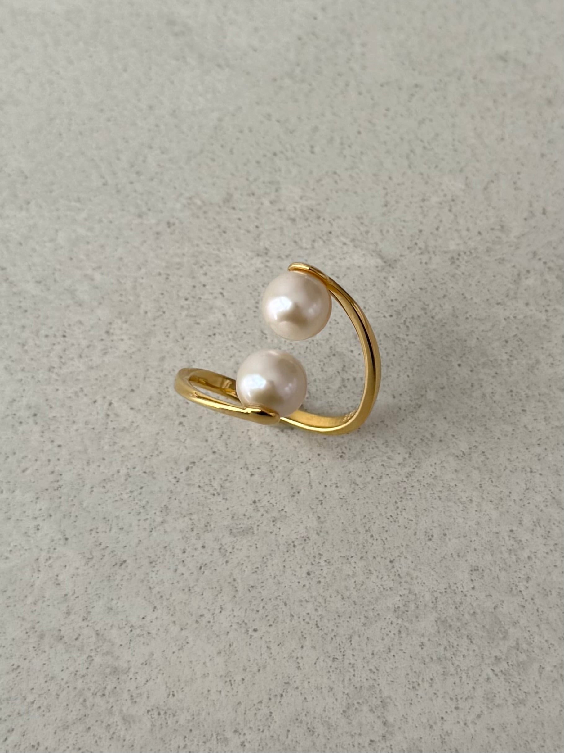 mini pearl ring