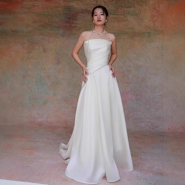 【ウェディングドレス】 大きいサイズ 小さいサイズ ウェディングドレス ホワイト 白 ブラック 黒 結婚式  挙式 シンプル 20代 30代 40代 カジュアルウェディング フォトウェディング ドレス 前撮り 後撮り 結婚式写真 ナチュラル ウェディング ガーデンウェディング 少人数ウェディング ホワイト ロング  レストランウェディング リゾートウェディング カジュアルウェディング ソロウェディング