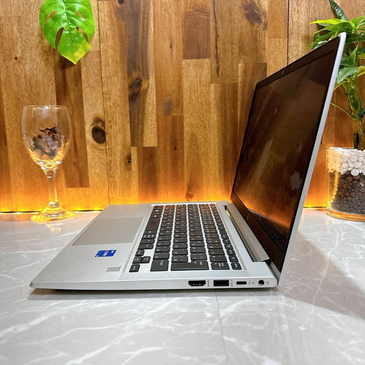 美品2022年式/ HP EliteBook 630G9/メモリ16GB/SSD256GB/i5第12世代/ノートパソコン