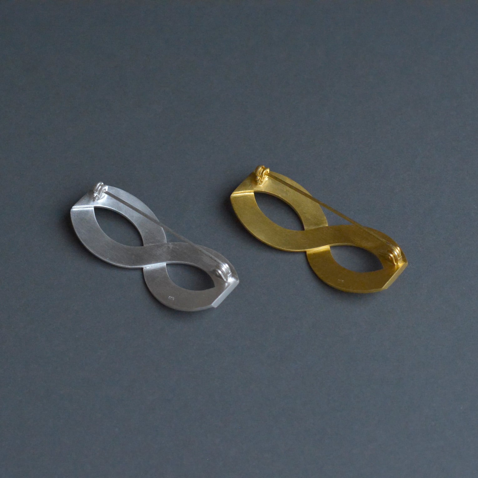 cross ブローチ シルバー | ciika