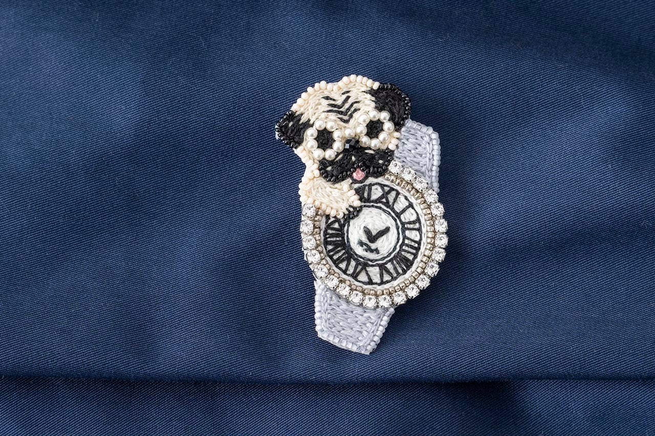Immana Paris オートクチュールビーズ刺繍のブローチ 時計 Immana Paris オートクチュールビーズ刺繍のブローチ 時計