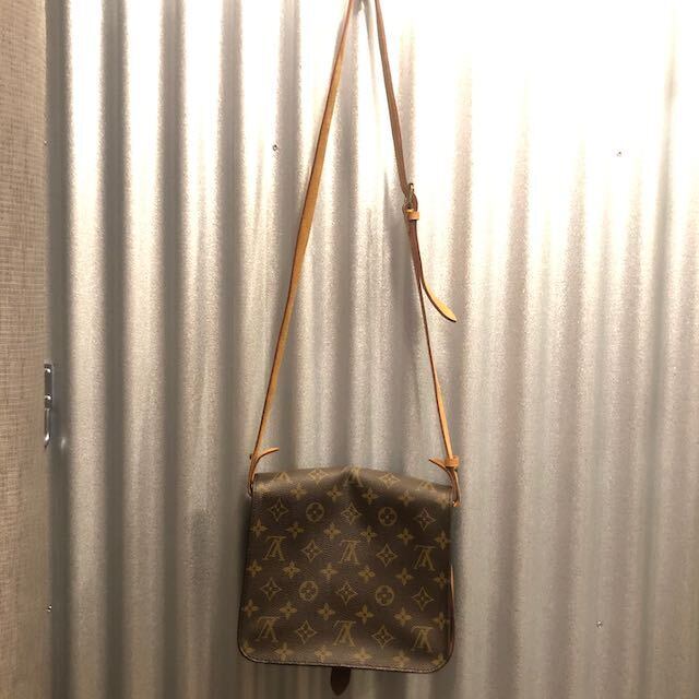 LOUIS VUITTON ⭐︎ ルイ ヴィトン ショルダー バッグ カルトシエール