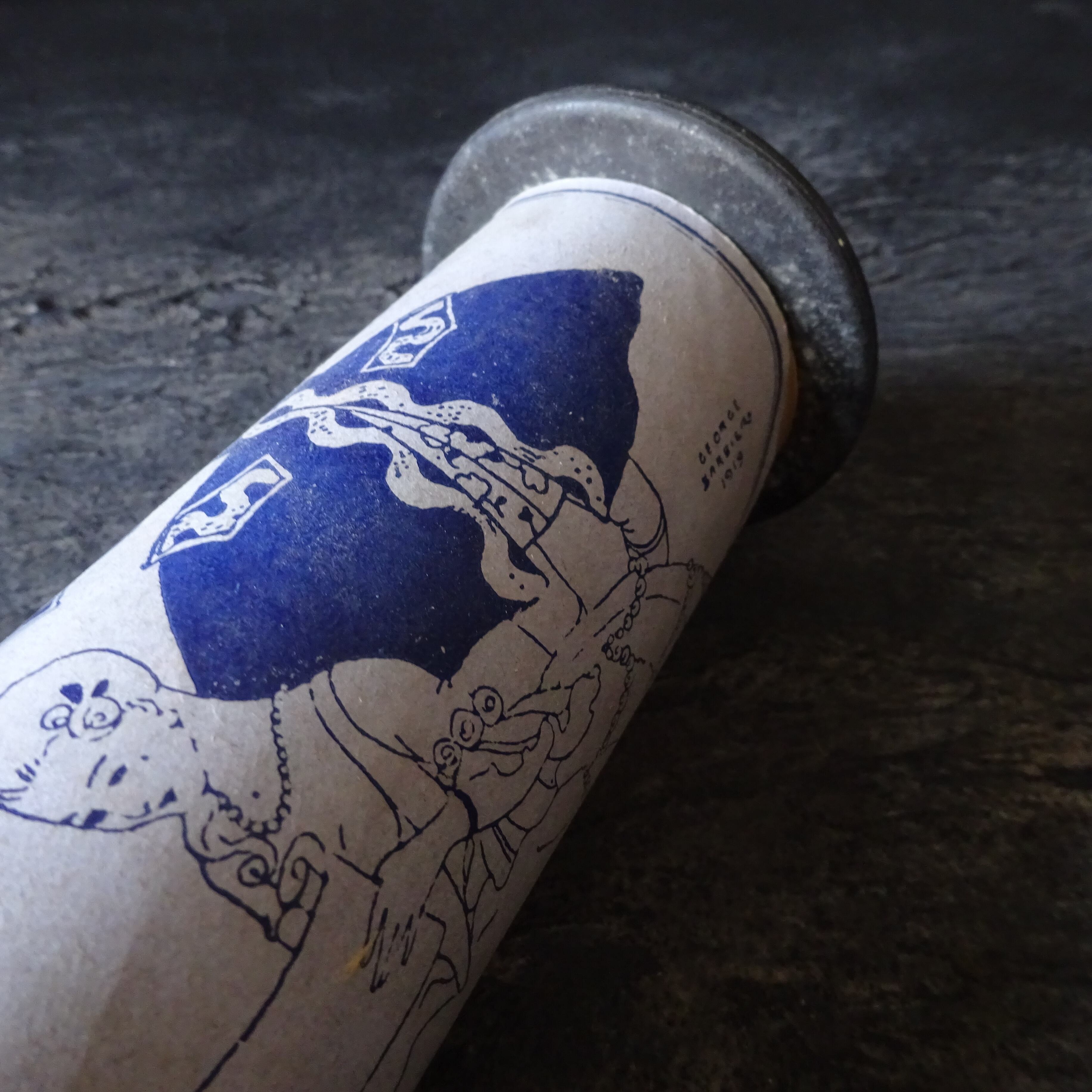 Ancien rouleau perforé pour piano mécanique    (B)