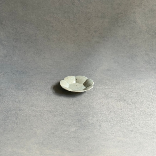 日高伸治   青白磁 輪花豆鉢 日高伸治   青白磁 輪花豆鉢