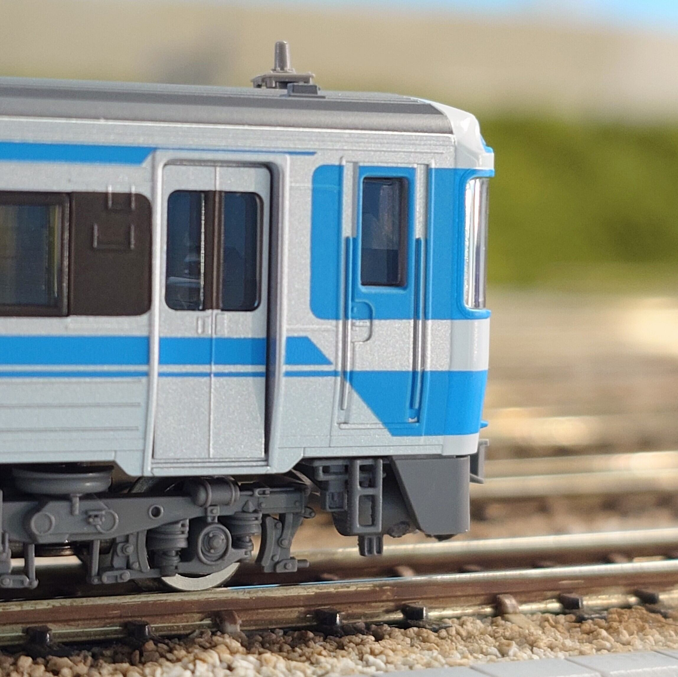 TOMIX キハ185系(むろと/剣山色)」用トイレタンク、車端部床下機器2両