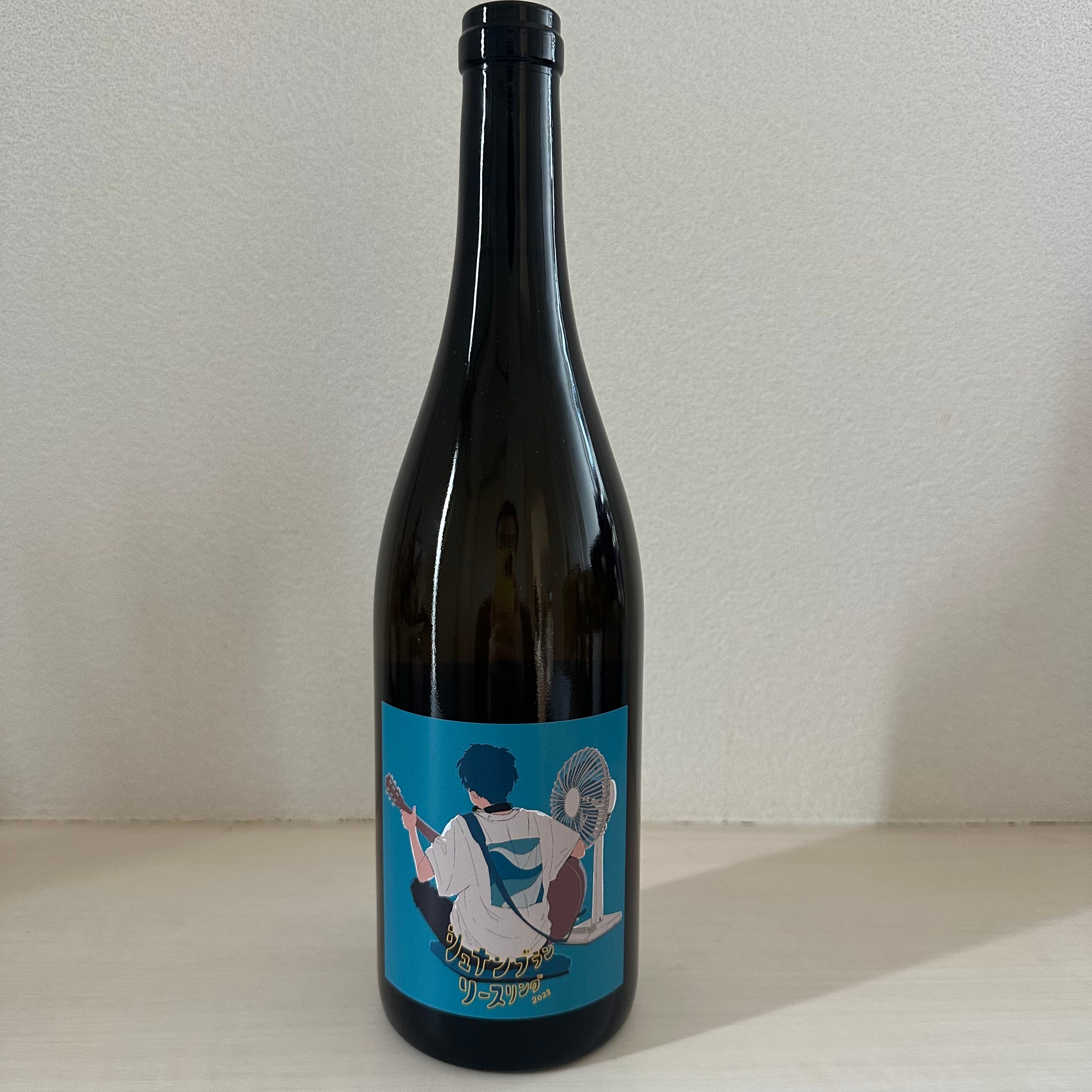 シュナンブラン/リースリング 2023　CheninBlanc/Riesling 2023　Domaine　LES VINS VIVANTS/ レヴァンヴィヴァン