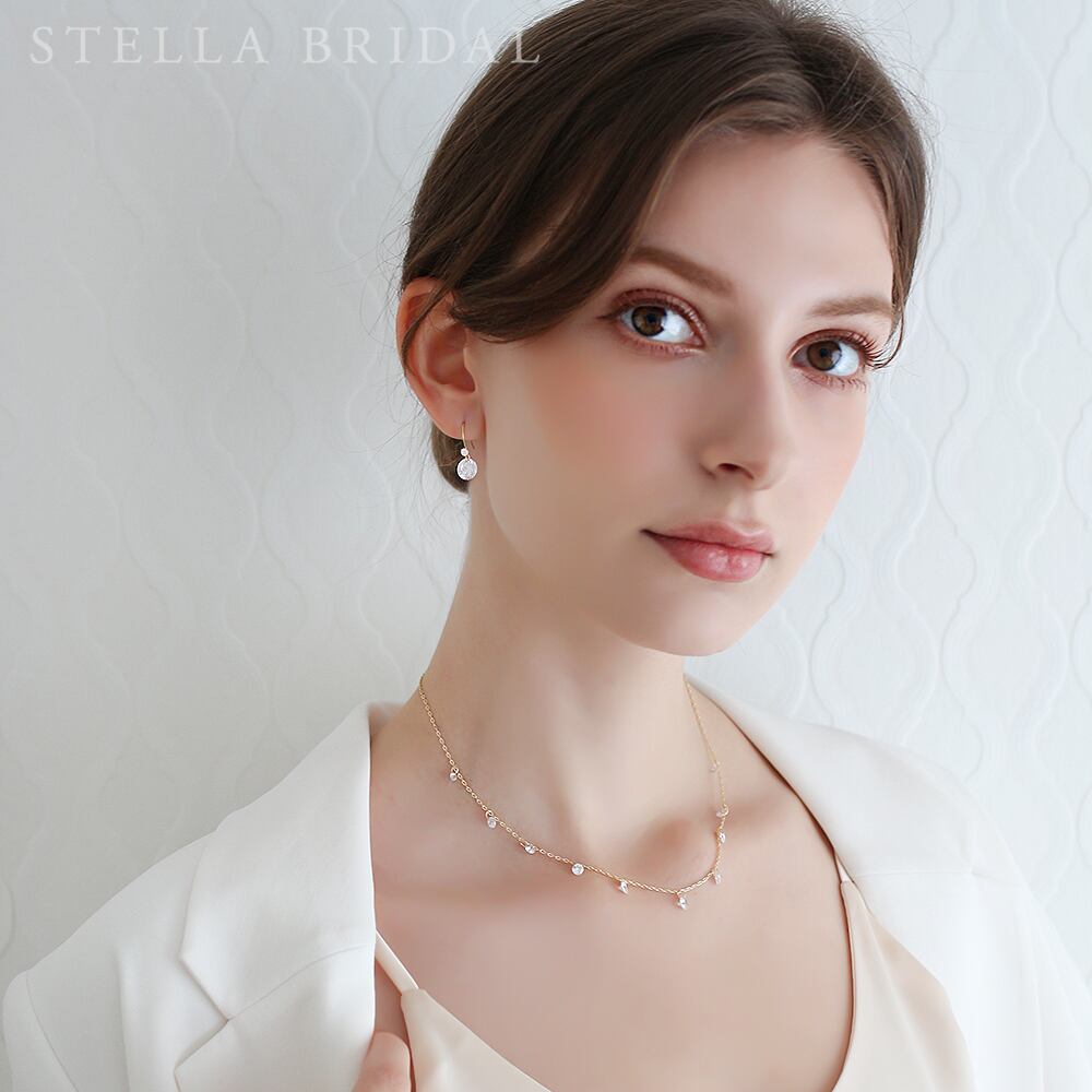 SV925＊大粒レーザーホールジルコニアのフックピアス ベル・ルミエール