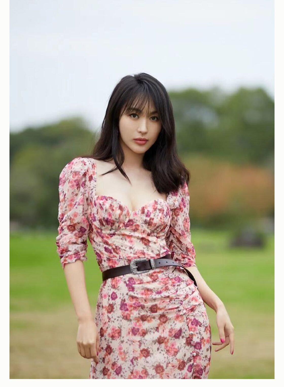 ωリー・フェイアル Li Feier 李菲儿 愛用フローラルロングワンピース 