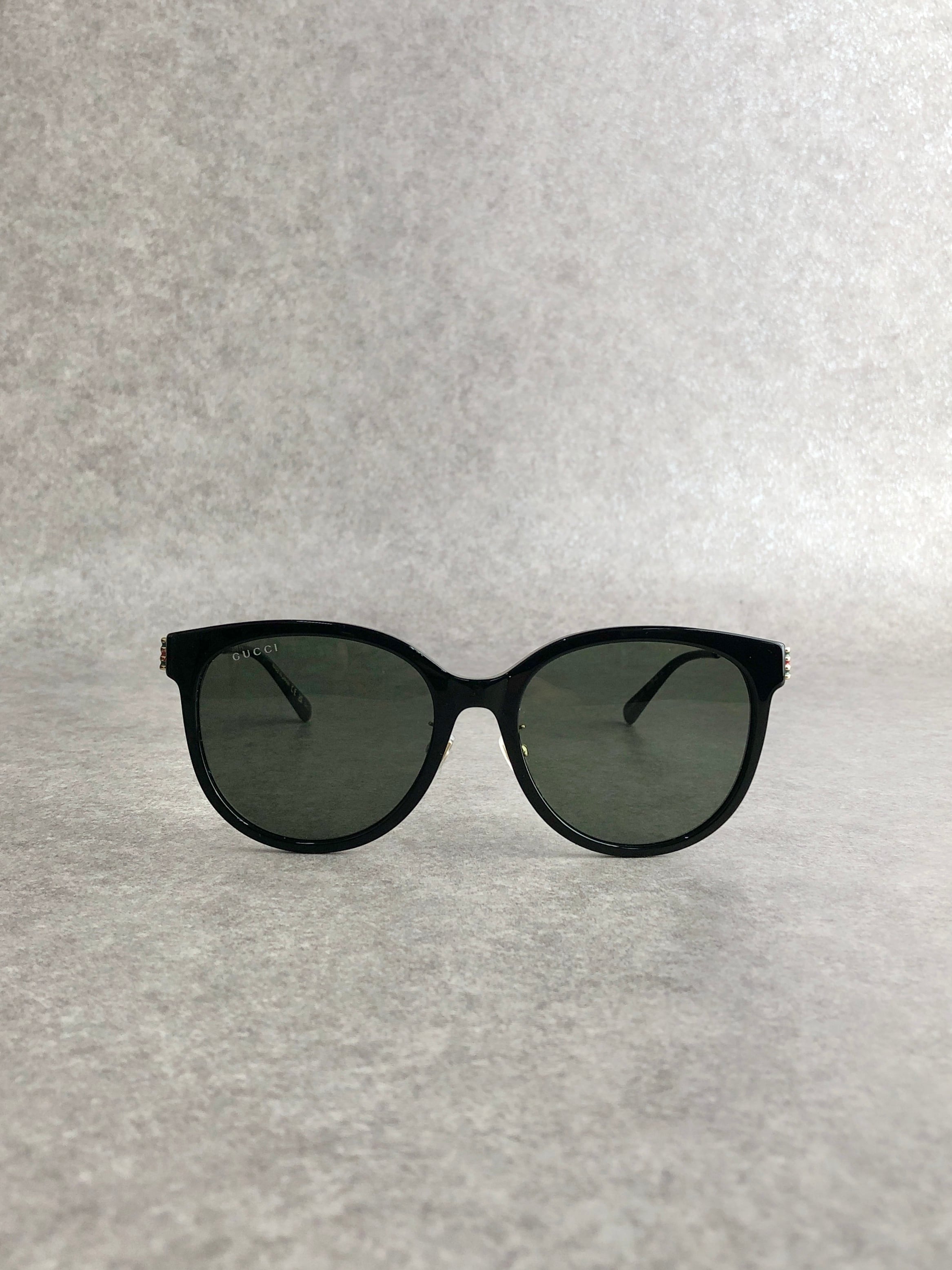 GUCCI グッチ シェリーライン サングラス ブラック GGロゴ