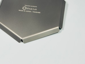 Bottom plate-Titan （レーザー刻印・サンドブラスト処理）