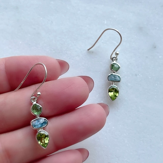 【宝石質・超美石】【ツーソン】ペリドット×アクアマリン×グリーントルマリン　ピアス　8253