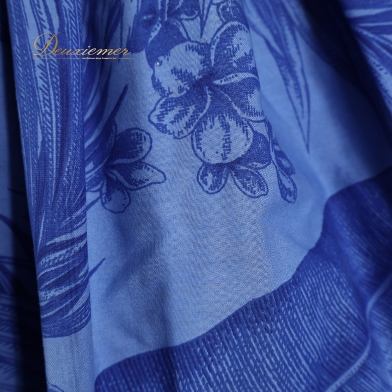 フラダンス 衣装 ワンピース ドレス ブルー系 プルメリア柄 ヤシ柄 青 華やか ハワイアン アロハ 半袖 かわいい ハワイアンプリント 花柄 ふんわり フリル