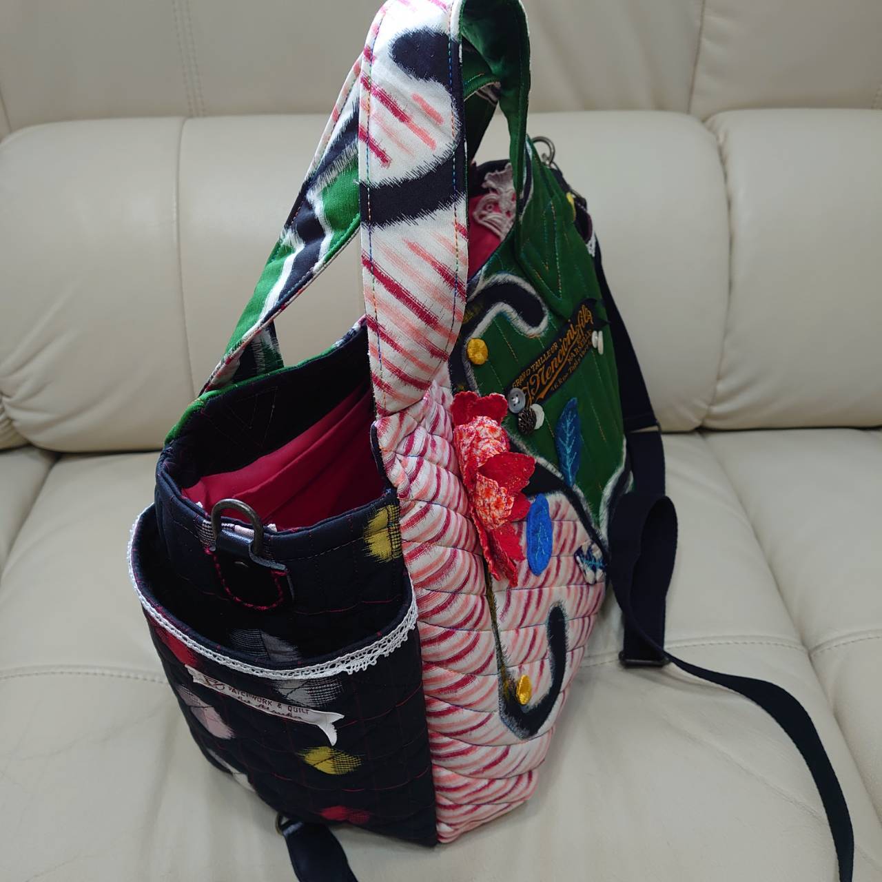 【おまとめ品】チューリップ型ハンドメイドバッグ3点 1枚 ハンドメイド・手芸 【おまとめ品】チューリップ型