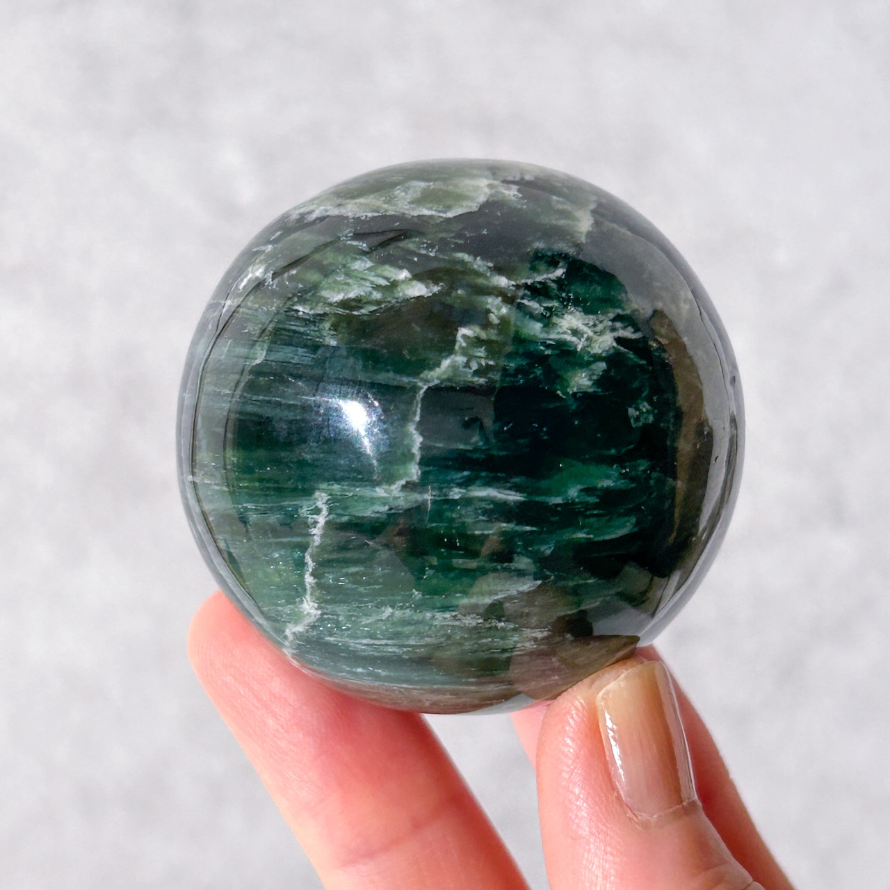 グリーンカイヤナイト スフィア * Green Kyanite * 天然石