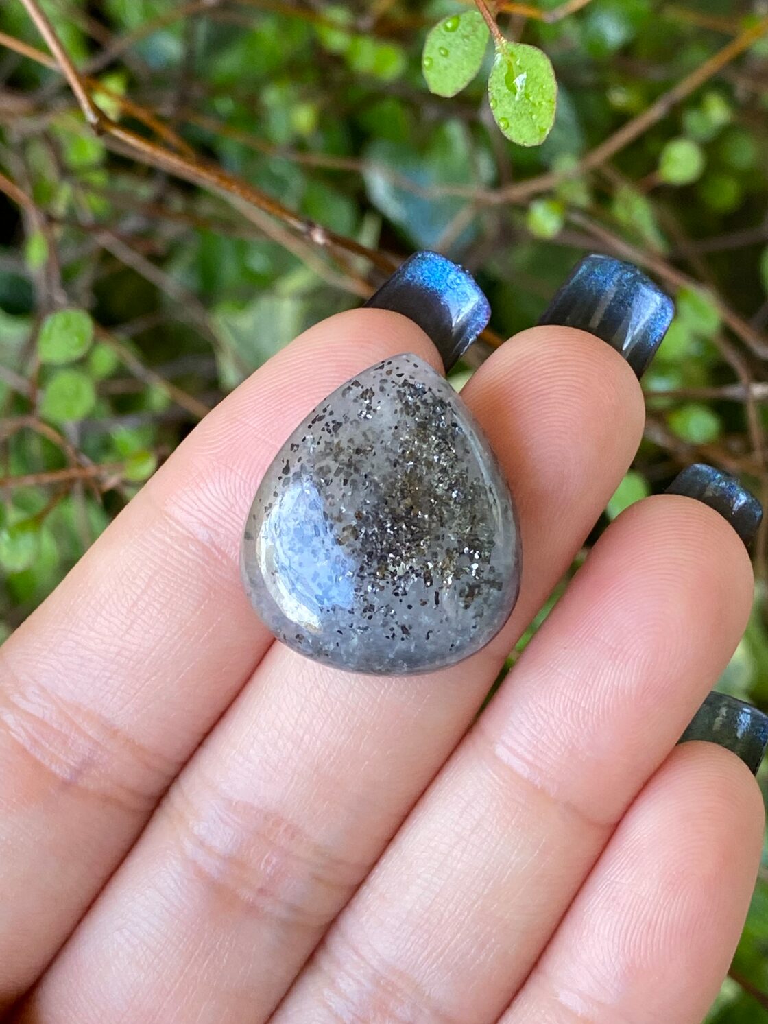 26.15ct レア 天然 ブラックサンストーン 日長石 ギャラクシーサン 