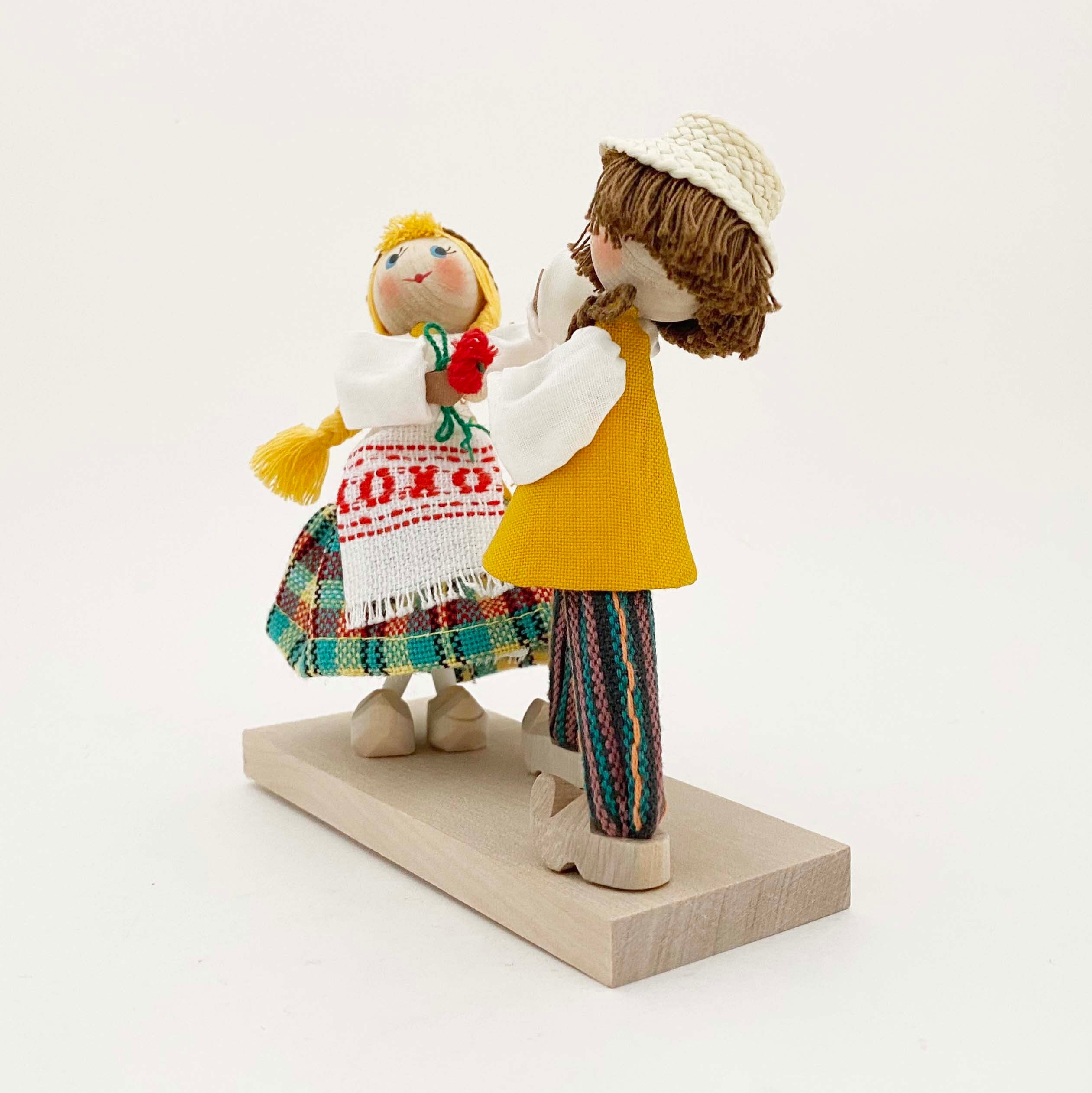 リトアニアの民族人形 ANDO製ヴィンテージ(ペア木ぐつ)