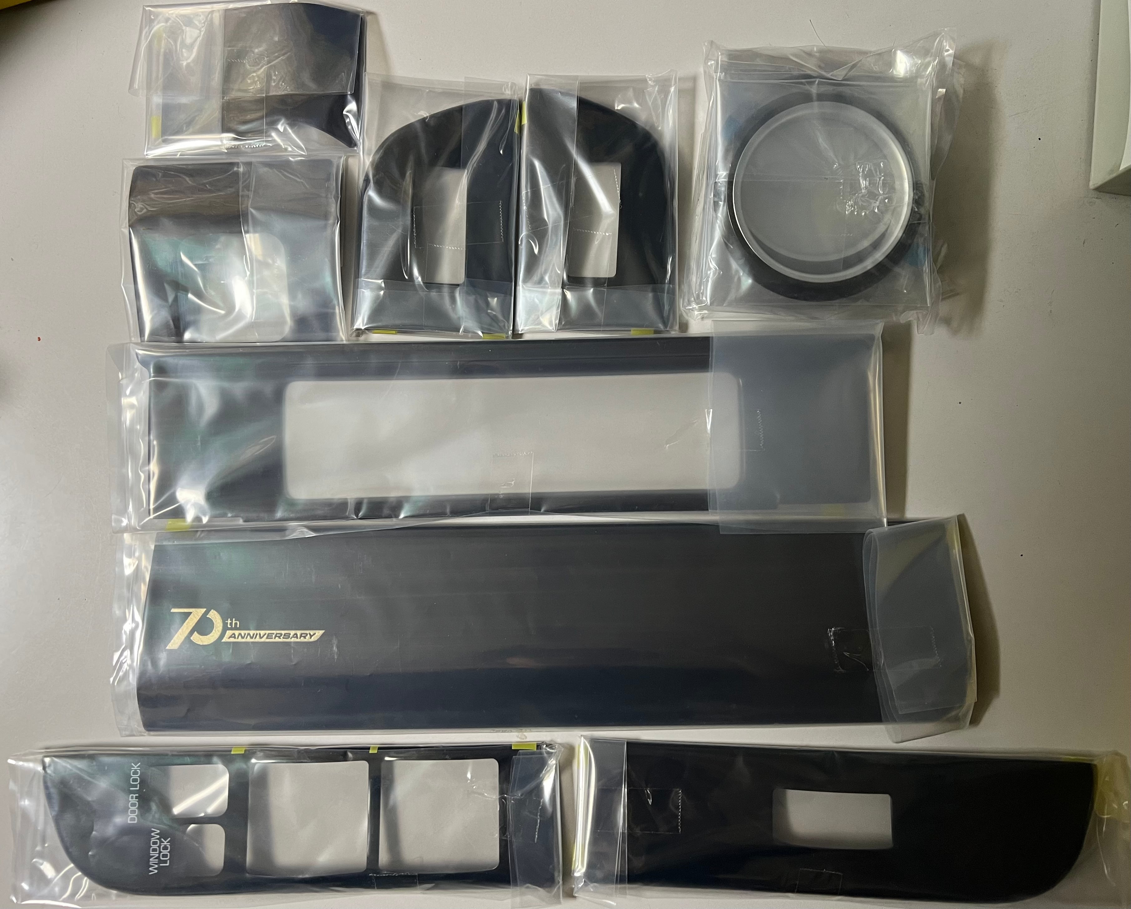 入手困難】 トヨタ純正品 ランドクルーザー 70周年記念限定パーツ  