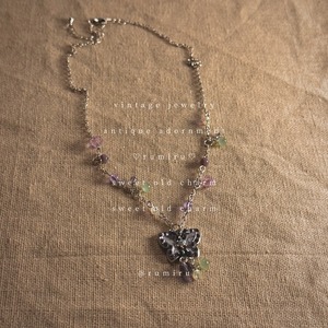 ハンドメイド レトロ 淡色 ビーズ×蝶々 ネックレス