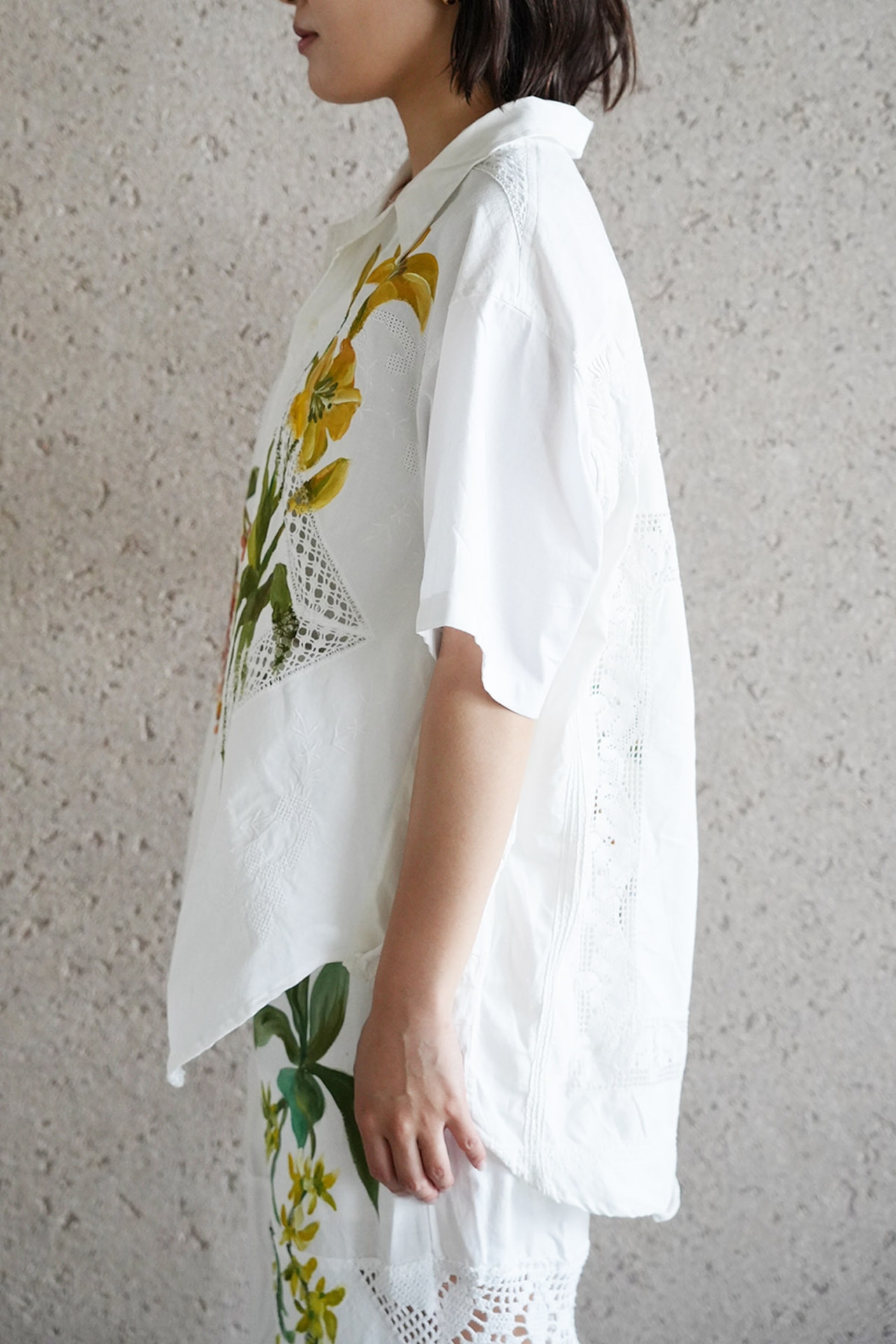 lace open collar shirt yellow lily