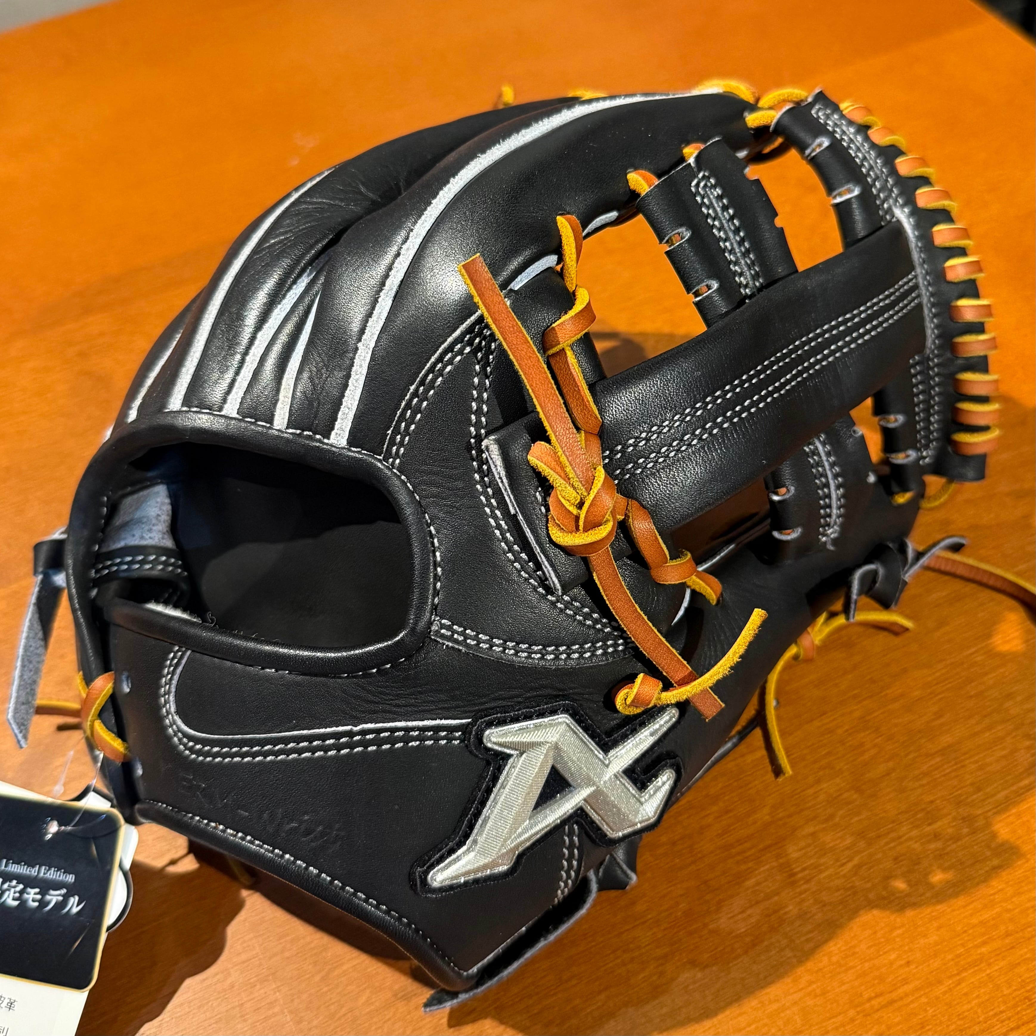 SAEKI 軟式グローブ 内野手用 コラボグローブ 内野用【BaseballSurfer × SAEKI】 | PAY ID