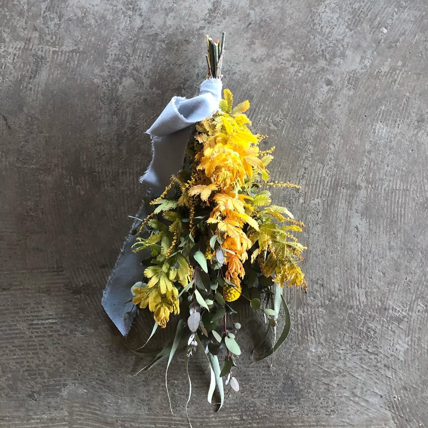 swag 金葉アカシア ツトム + ユーカリ