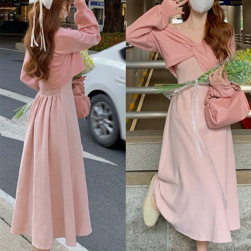 【着用レビュー】トップス ワンピース レディース ニット セーター キャミソールワンピース キャミワンピ ロング ロング丈 長袖 Vネック Aライン 切り替え 裾フレア ゆったり かわいい 大人可愛い きれいめ カジュアル エレガント おしゃれ 綺麗 おとな ナチュラル 送料無料 ラフ ラブリー キュート 抜け感 無地 デート お出かけ 女子会 休日 リゾート 旅行 散歩 カフェ巡り ピクニック ゆったり ゆる ピンク ブルー 春 秋 2点セット ツーピース 20代 30代 韓国系 普段使い