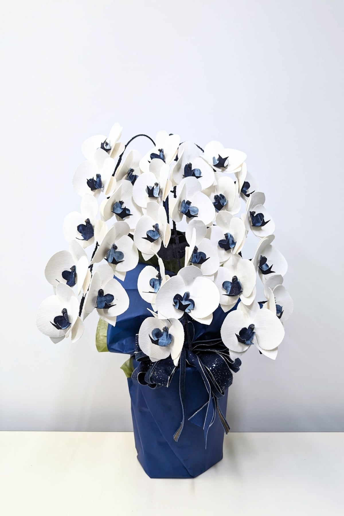 【デニム胡蝶蘭】 -箔-   3本立ち  <受注生産品>