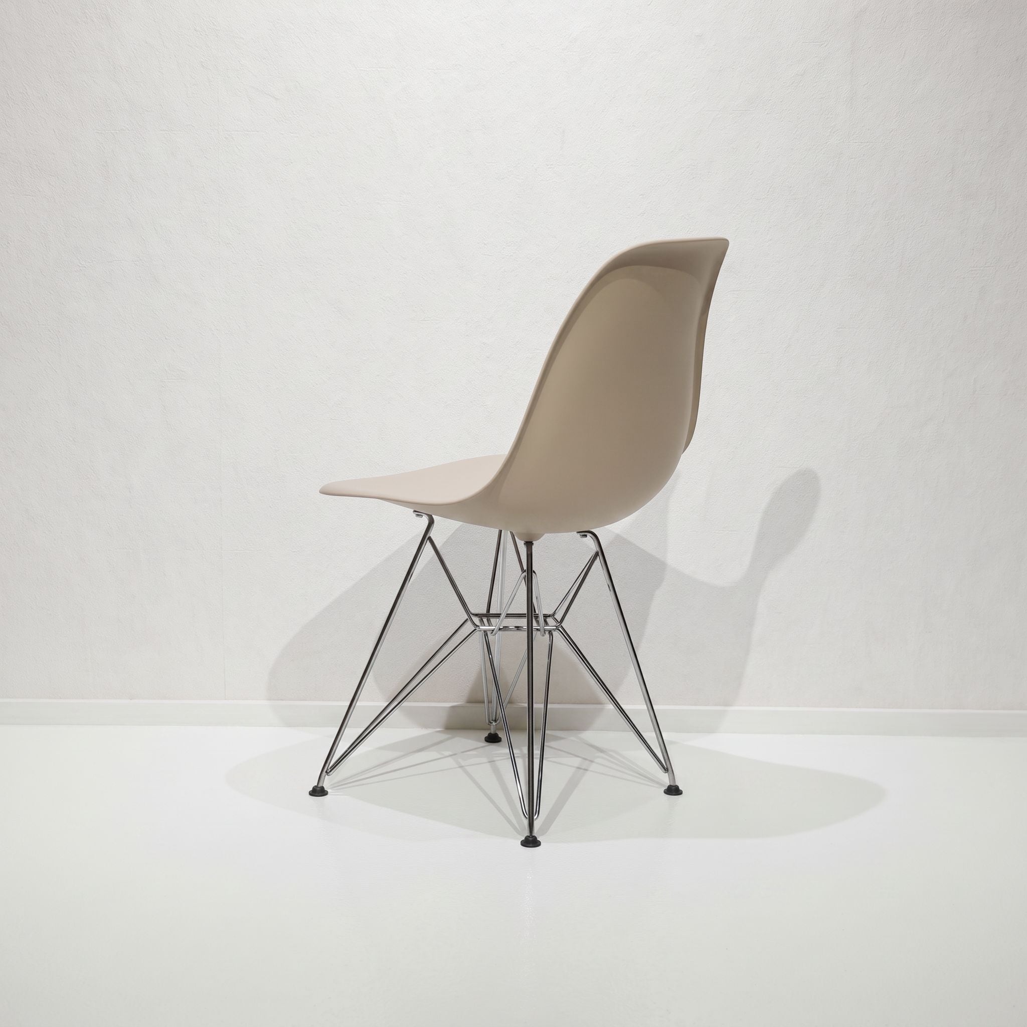 Herman Miller Eames Molded Plastic Side Shell Chair / 美品 ミッド