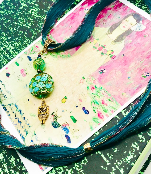 ローズガーデングリーンネックレス