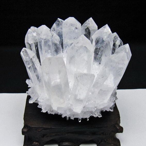 水晶 クラスター 水晶 原石 台座付属 一点物 182-8646
