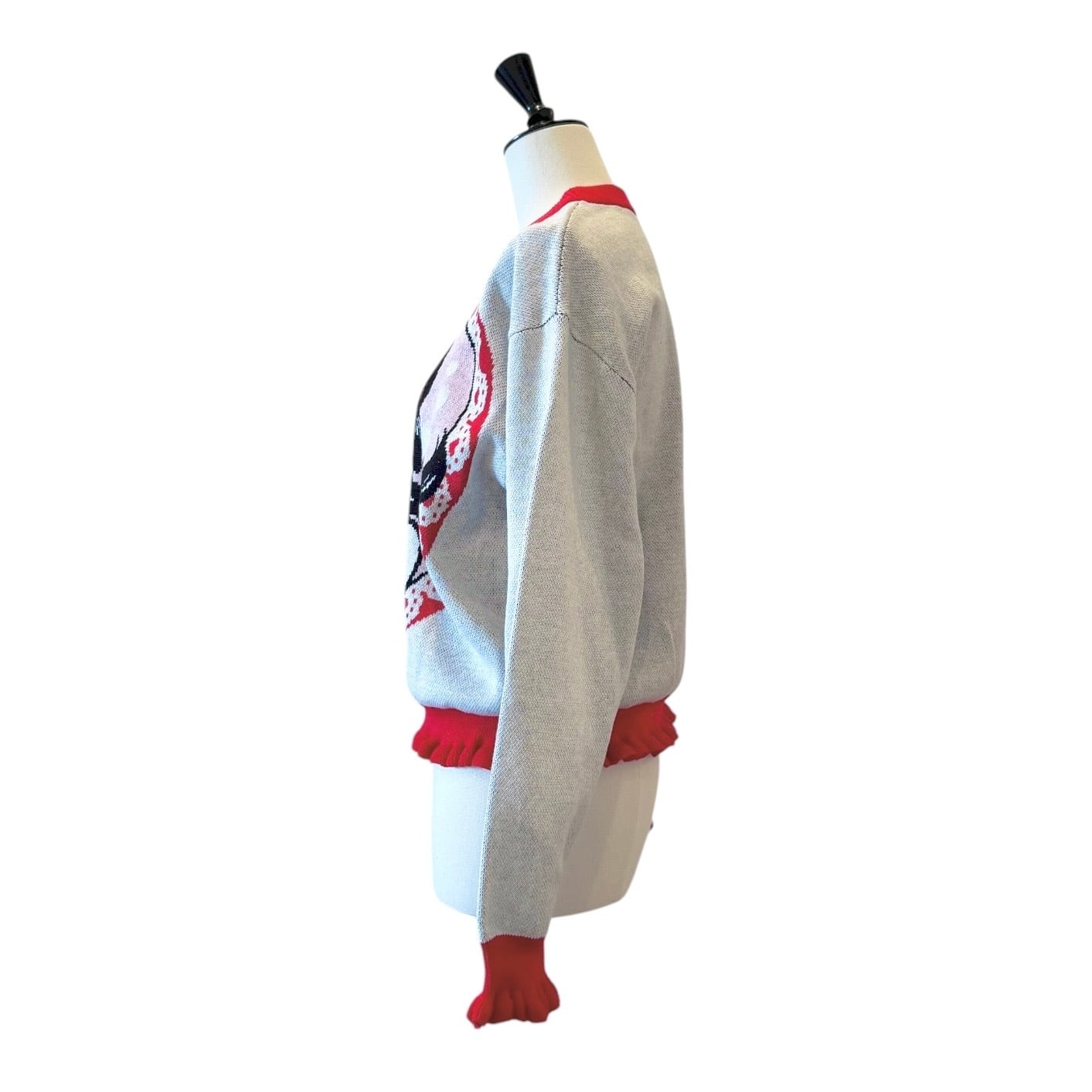 黒髪少女ニット