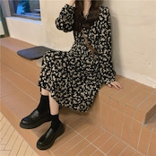 花柄Vネックフレンチワンピース