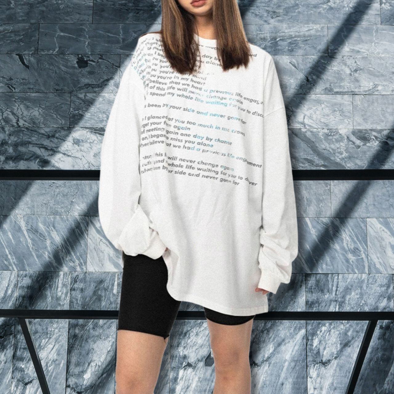 テキストタイポルーズロングスリーブTシャツ 2col R00813