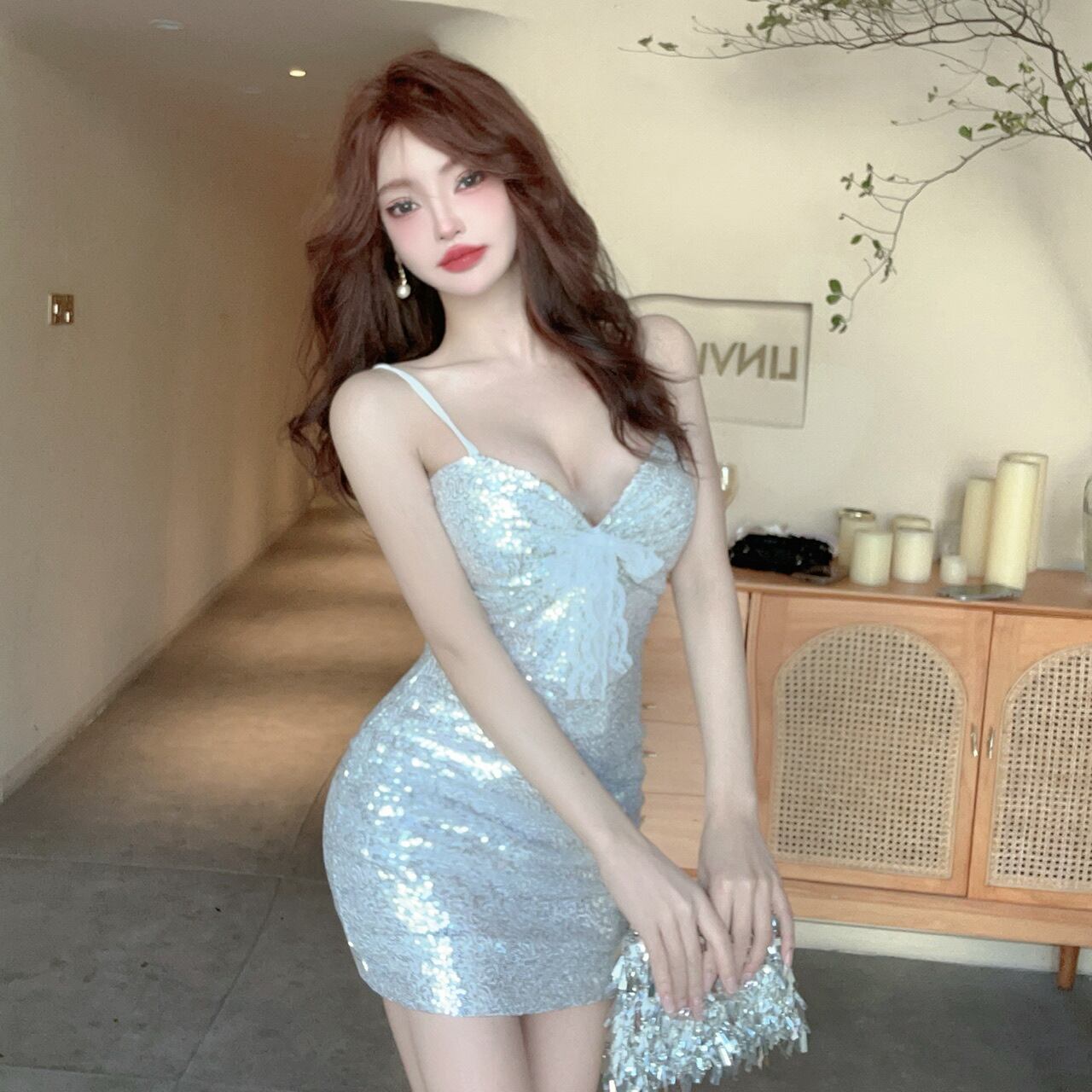 【新作】【送料無料】 2024 新しい夏スタイル日本と韓国のナイトクラブセクシーなローカットスパンコール尻カバーサスペンダードレス 7852 0154959065380