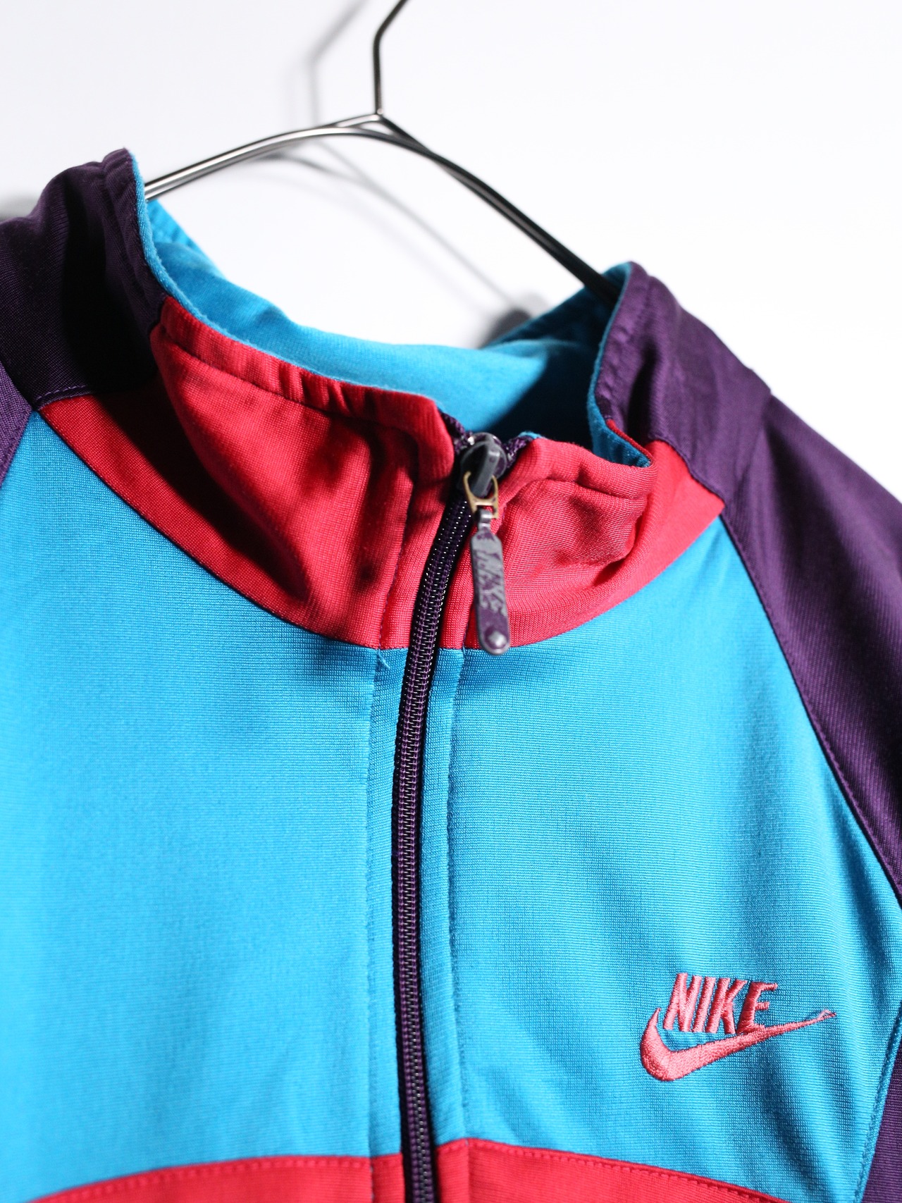 "NIKE" psychedelic color over silhouette track jacket - 8