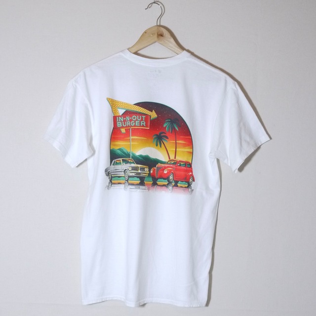 IN-N-OUT BURGER T-Shirt SizeM | HOLIDAY WORKS