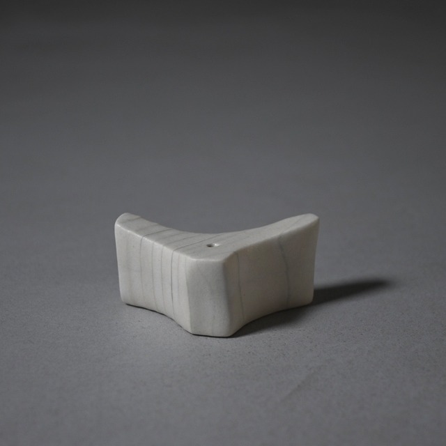 片山亜紀／積層刳貫手 水滴 △（XAK001）