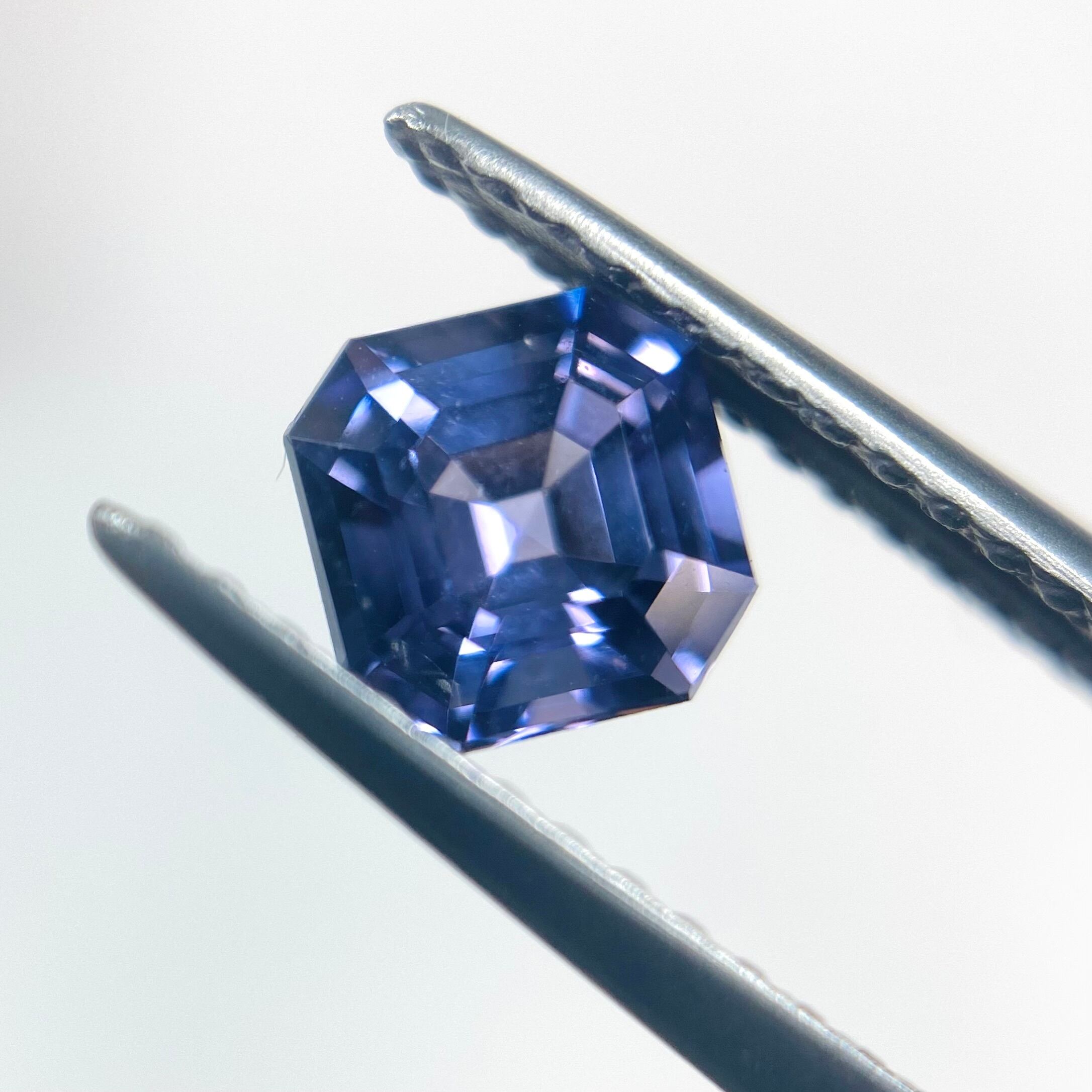 リンドウパープルな美男スピネル