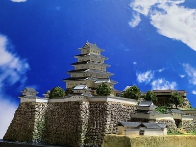 047☆完成品 伊賀上野城 (幻の五層天守) ケース付き 三重の城 お城