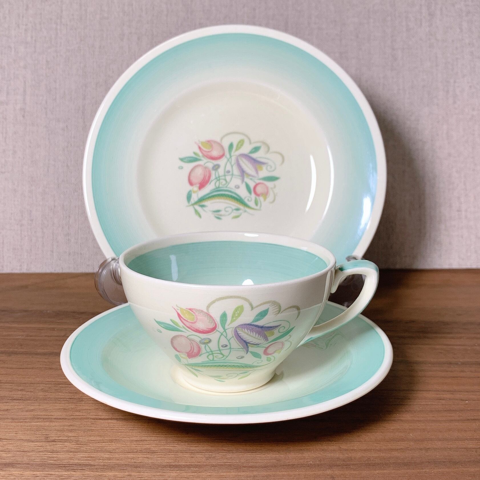 スージークーパー　＊スワンシースプレイ＊レア小花付き　イエロー　プレート1枚 スージークーパー,スワンシースプレイ - 英国カントリー雑貨