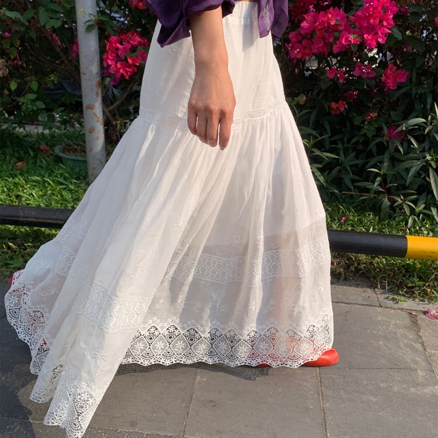 Tiered lace maxi skirt 00380