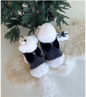 即納【bowbow】コージーシアリングベスト(チャコール)+リボンブローチ