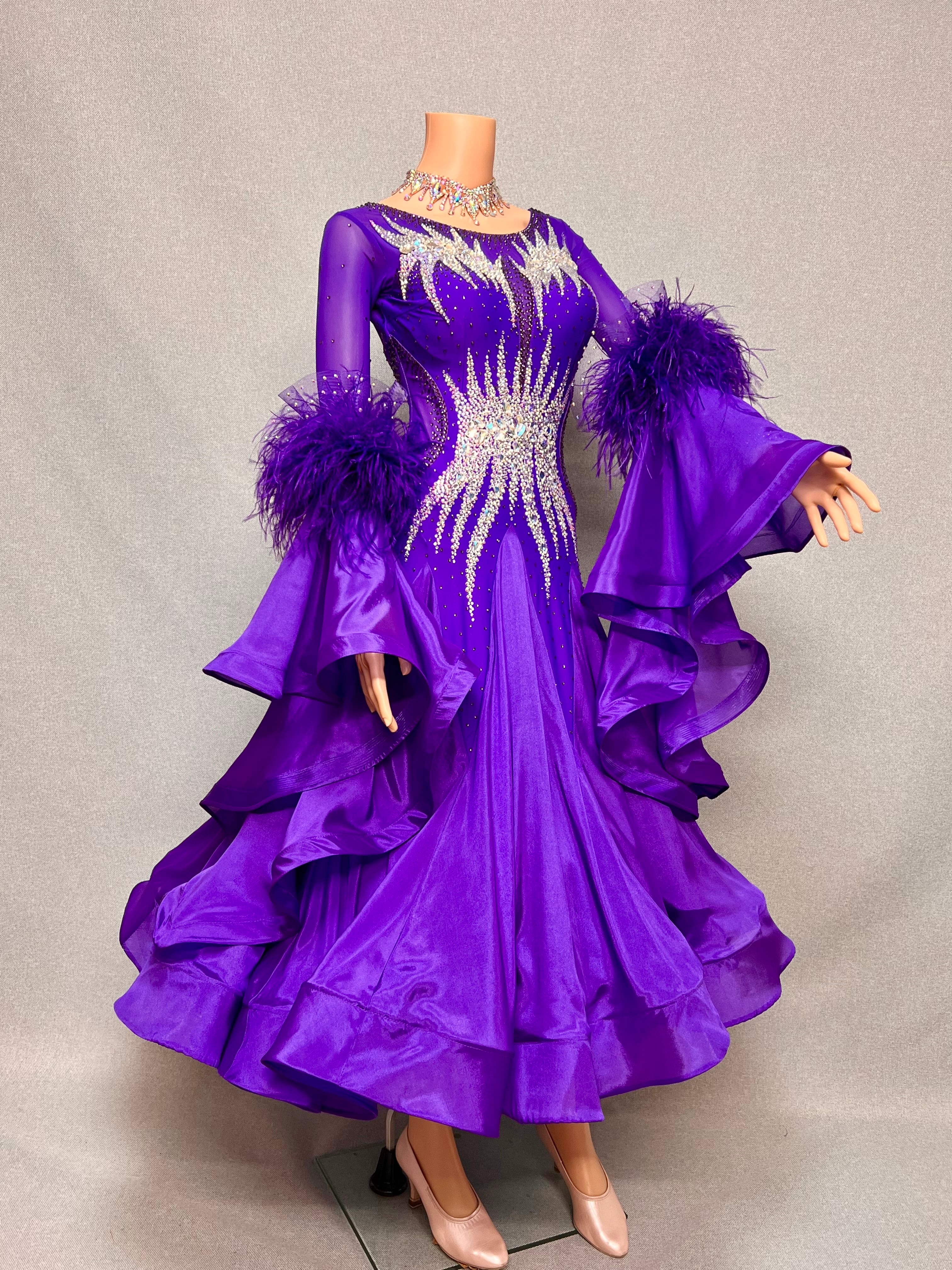 【新着】社交ダンス ドレス　モダン　スタンダード ドレス　ST-26-8　　パープル（袖ファー）　M　デモ・競技用ドレス　発表会　衣装　パーティドレス　ワンピース　舞台衣装
