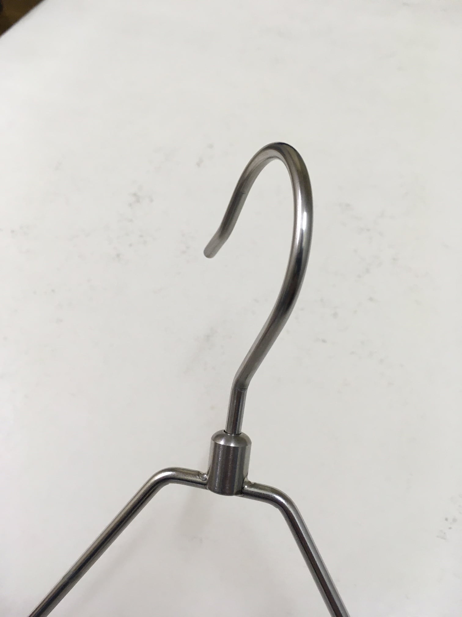 【フックがまわる】折りたたみバスタオルハンガー 1P