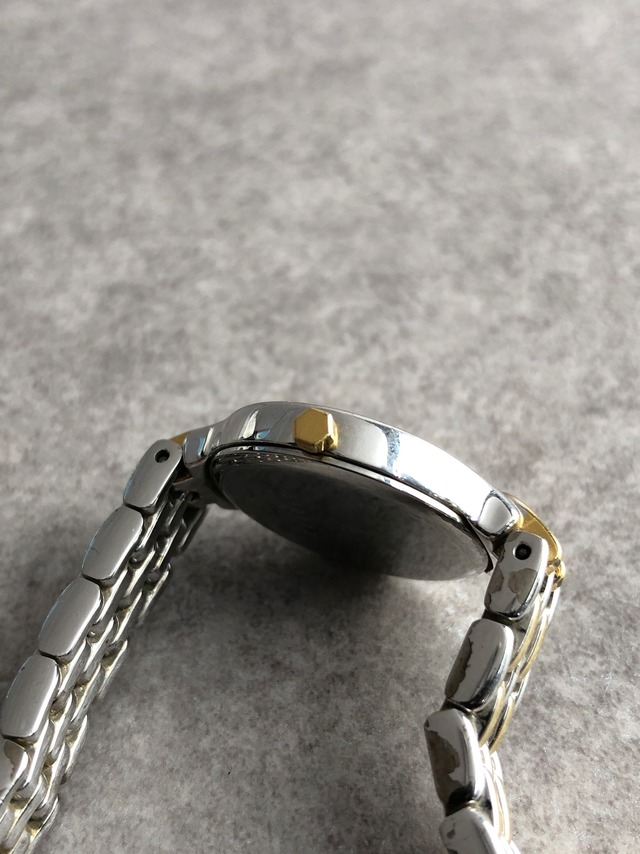 Yves Saint Laurent イヴ・サンローラン 腕時計 ゴールド シルバー ラウンド ステンレススチール 5421-H08070 クウォーツ vintage ヴィンテージ オールド nmsz84