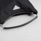 プラダ ショルダーバッグ ブラック ナイロン ヴィンテージ