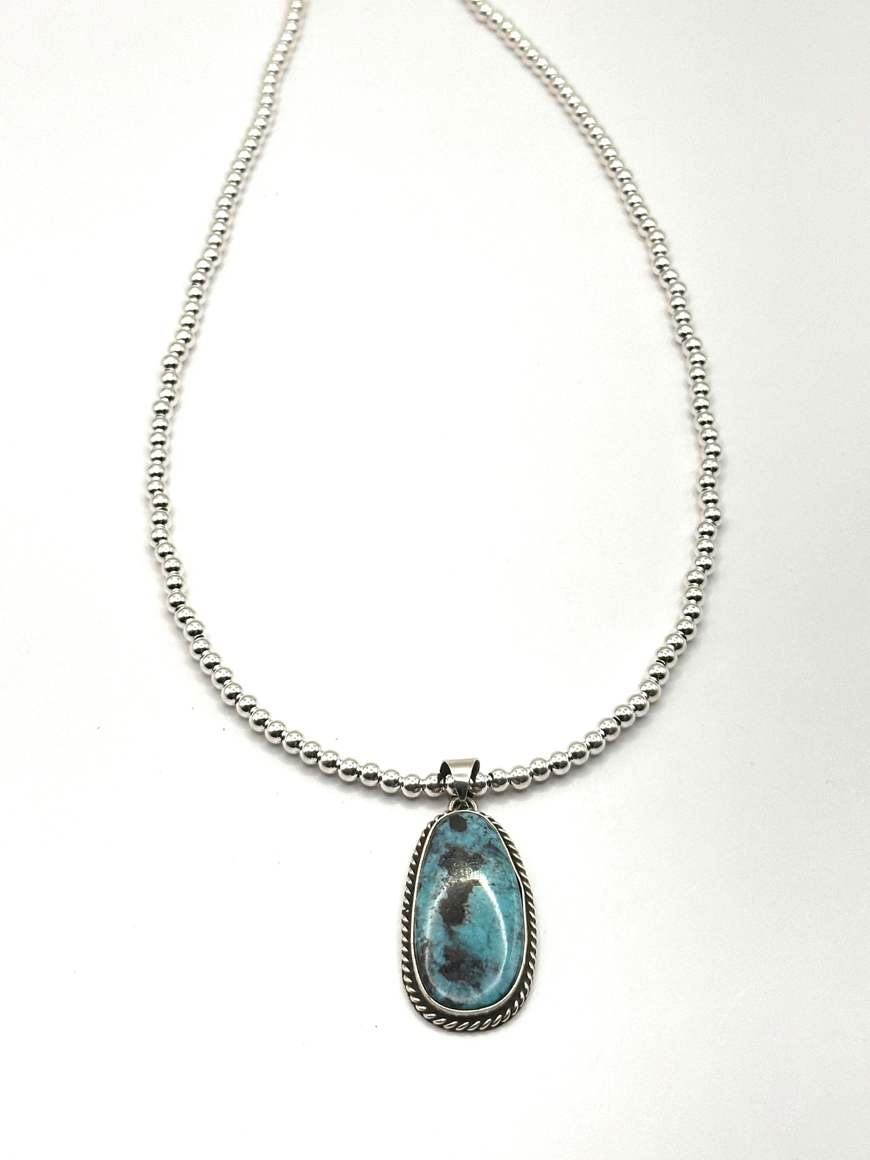 Stormy mountain Top (ネックレスは別売り)