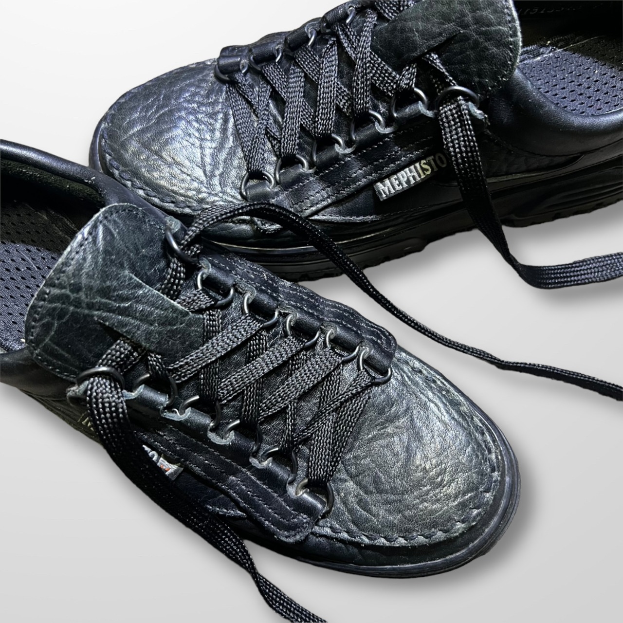 "Made in Portugal" 1990s Mephisto Cruiser Walking Shoes