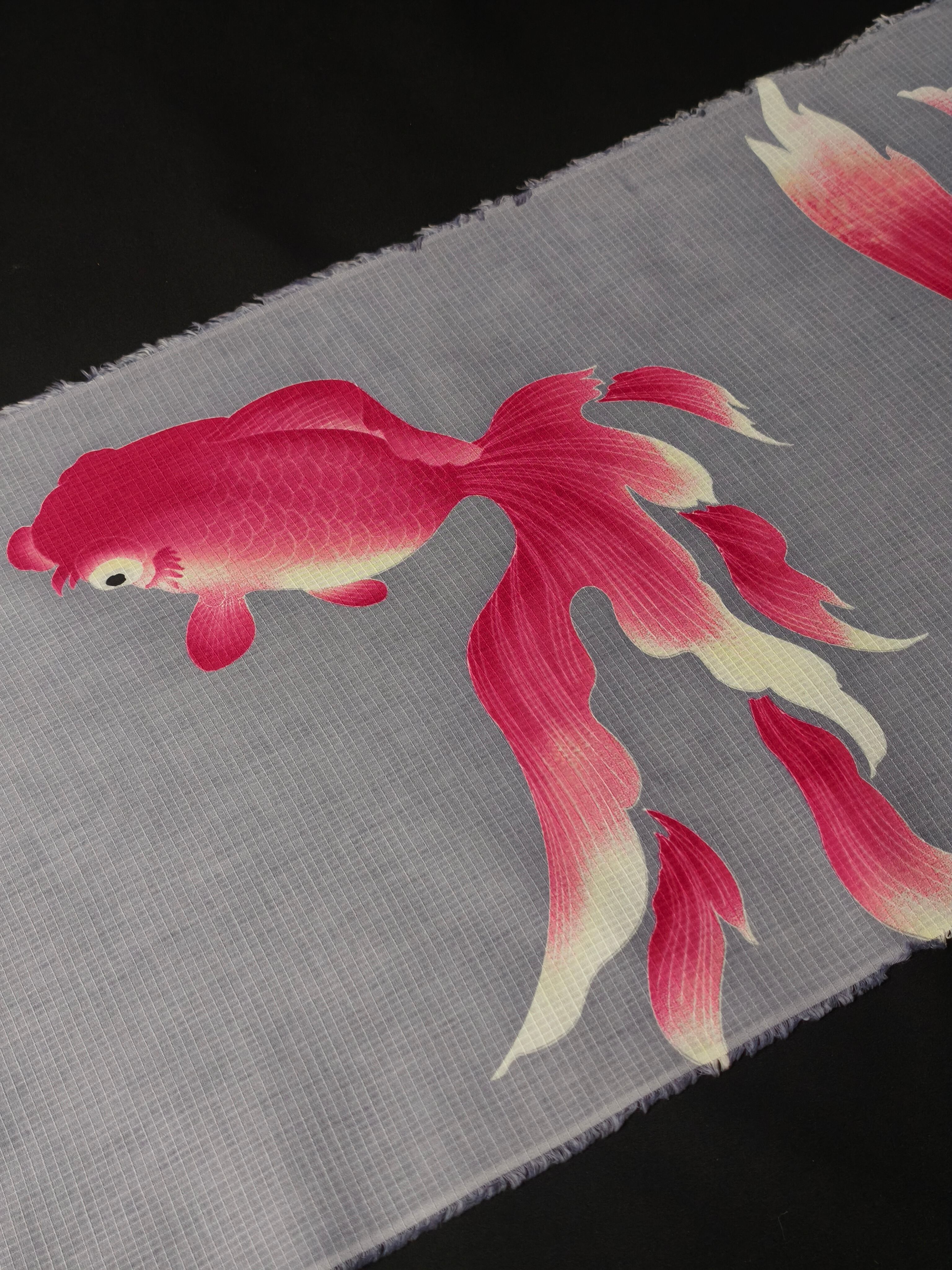 浴衣｜誉田屋源兵衛｜金魚 グレー・ピンク｜【OUTLET】 | やまぶん呉服店