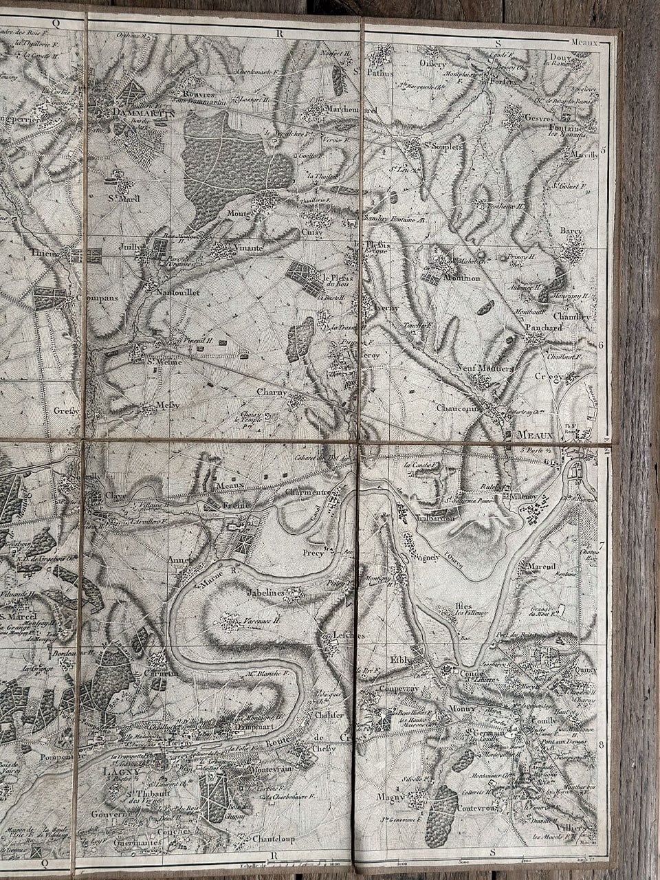 パリ北東部の地図 紙製 折りたたみ布製マップ PARIS | Brocante de La